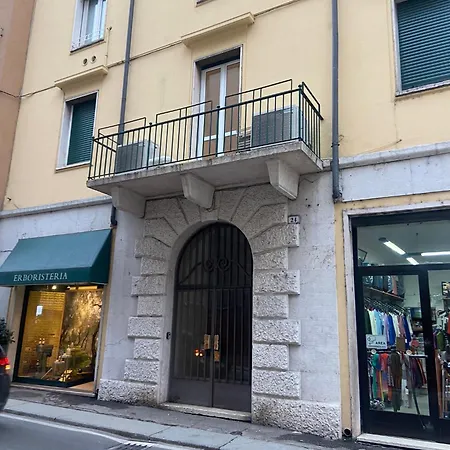 Destiny 8 Veronetta Appartement *